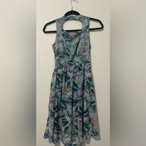 H&M tropical print high low sundress - Picture 2 of 10